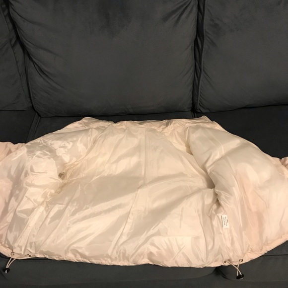 Beige Cropped Puffer Jacket - Picture 4 of 4